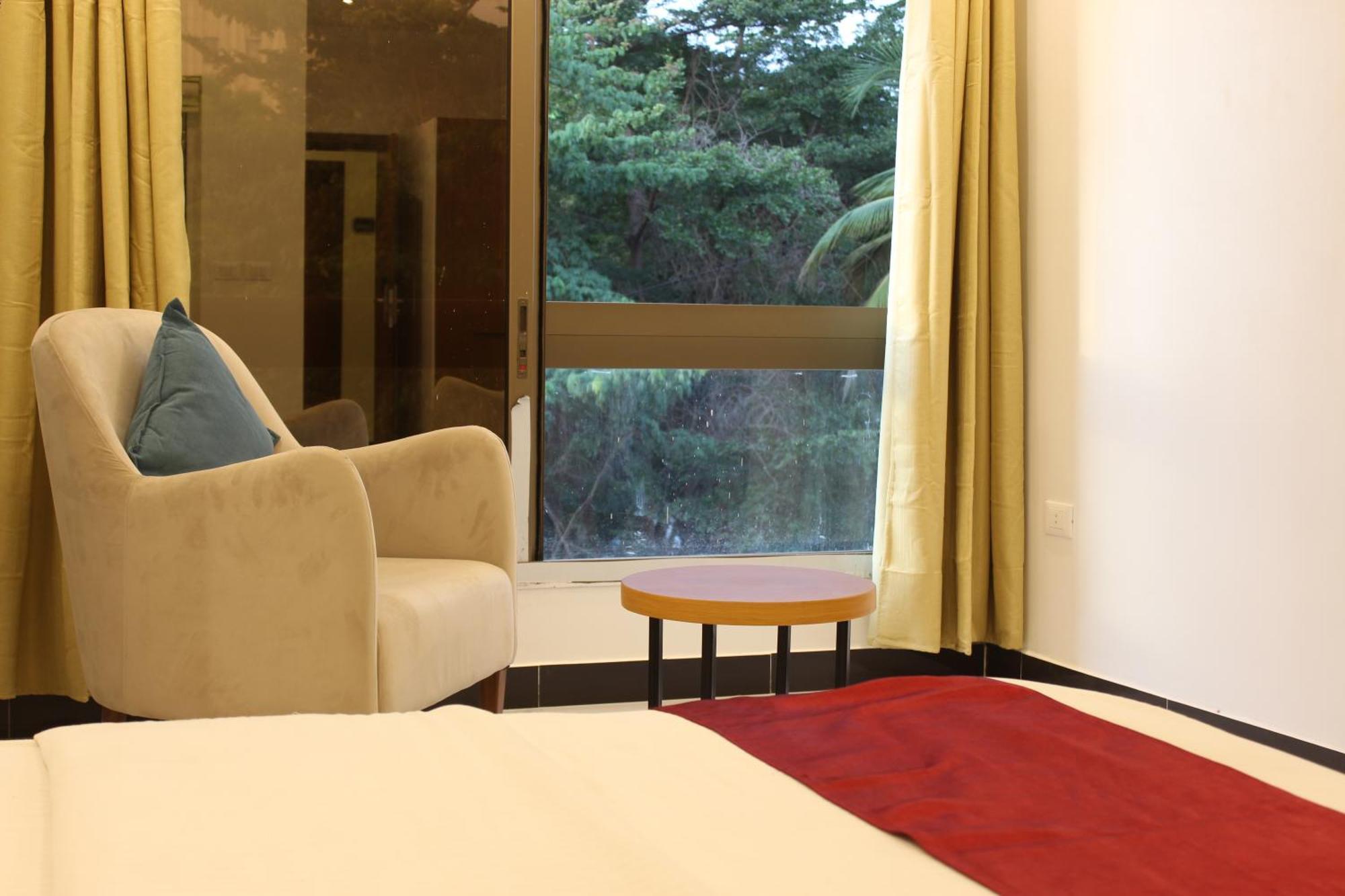 Hotel Belle Vie Kinshasa Esterno foto